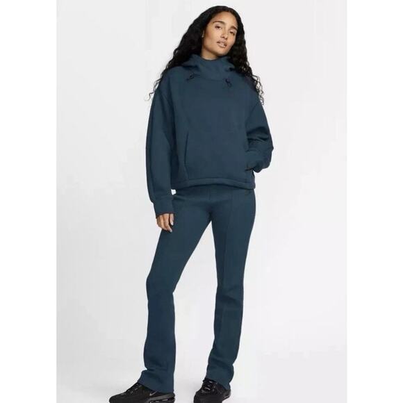 Nike Tech Fleece Oversized Hoodie x-Small FV6322-478  NWT - Picture 2 of 5